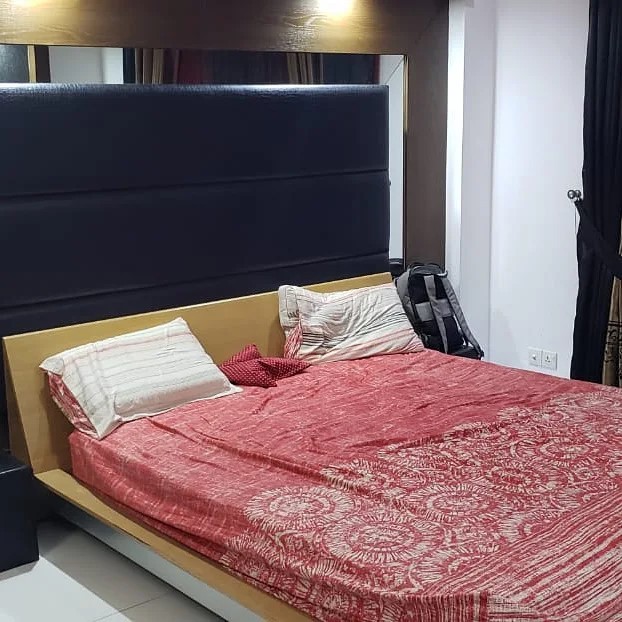 1 Kanal House for rent