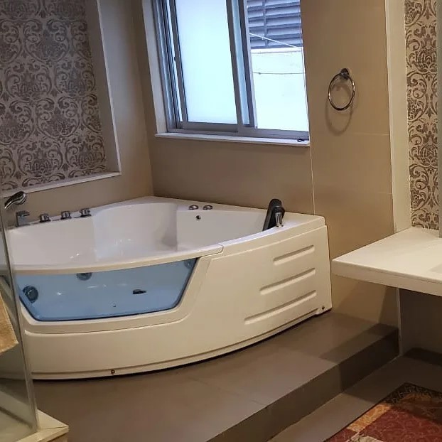 1 Kanal House for rent