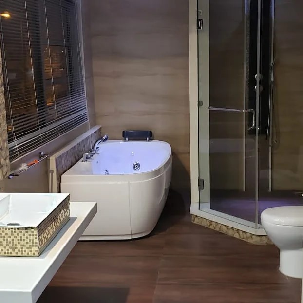 1 Kanal House for rent