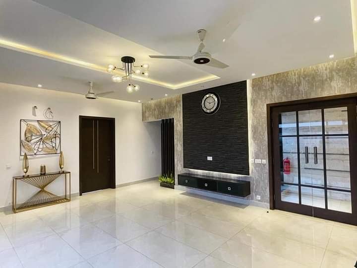 Stylish Modern House   for sale