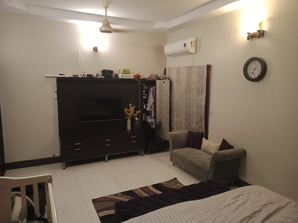 240 square yard House for sale in Block 2 Gulistan e Jauhar Karachi