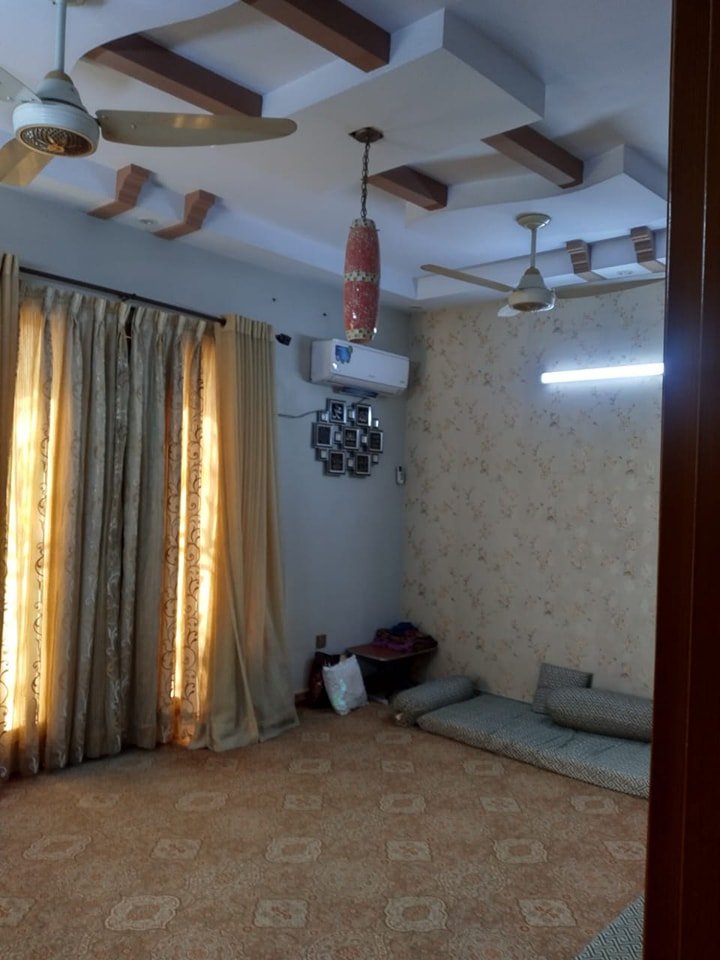 Portion for sale  Gulistan e Jauhar  Block 14 Karachi