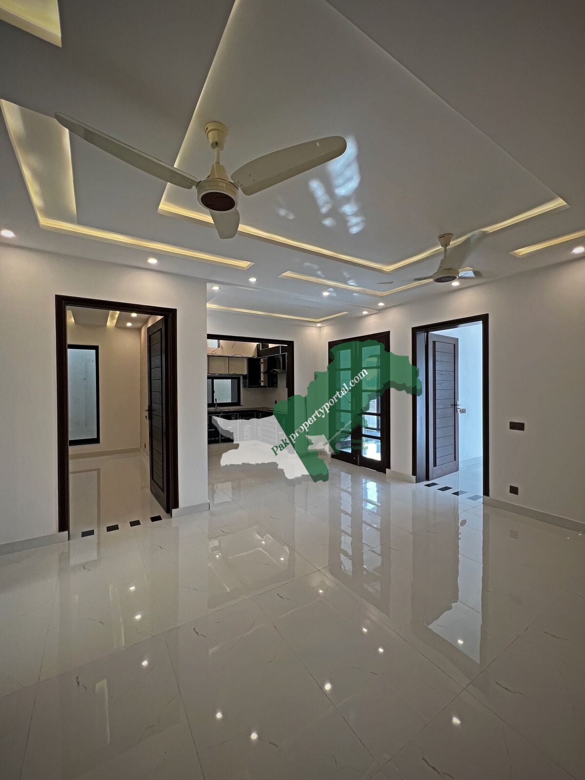 10 Marla House for sale in Canal Valley society (Facing Park) near Bahria town Lahore