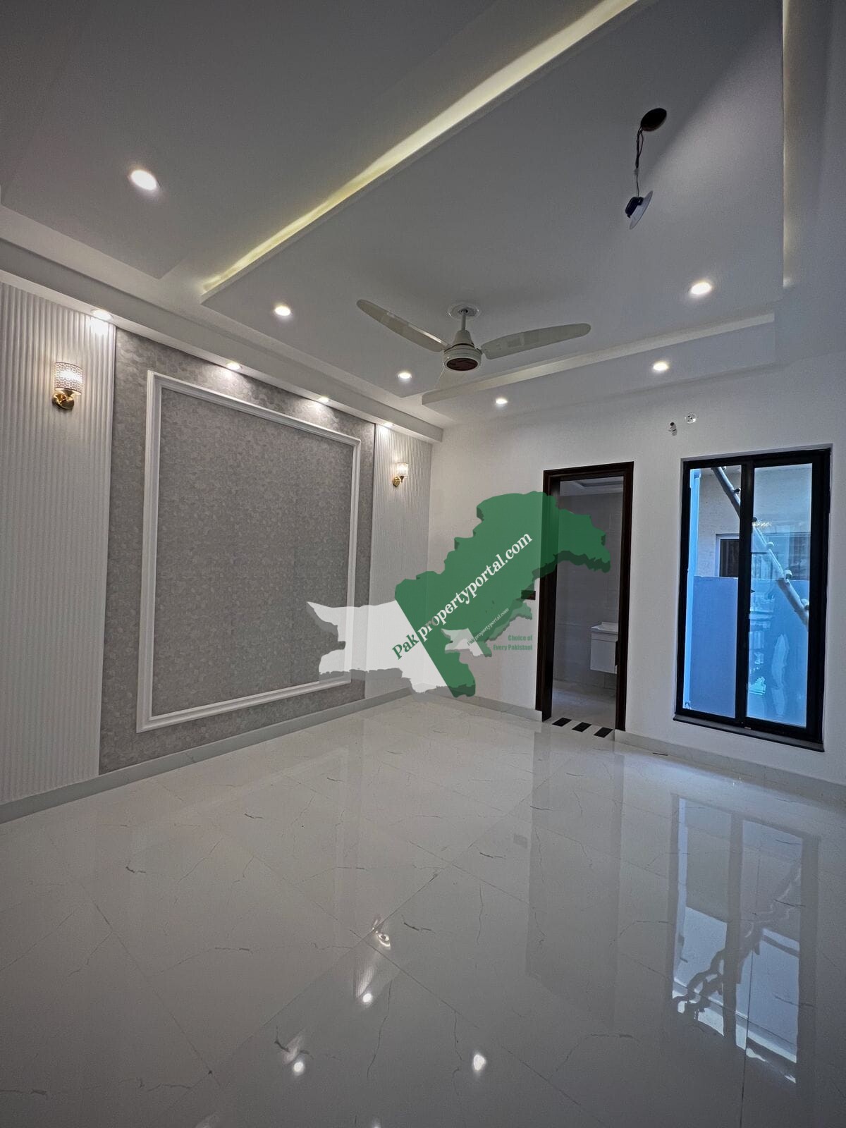 10 Marla House for sale in Canal Valley society (Facing Park) near Bahria town Lahore