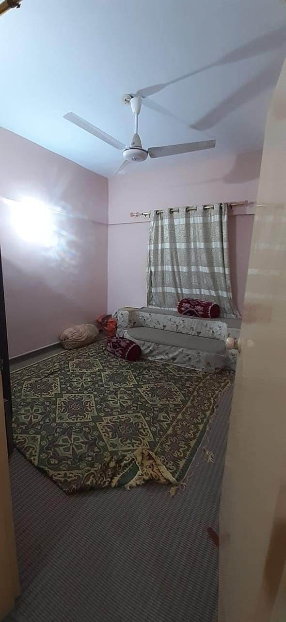 Flat for sale in Omaga heights  Gulistan-e-jauhar block 13 Karachi