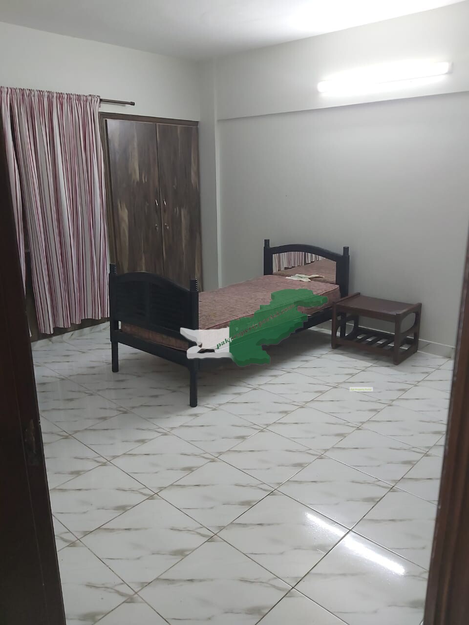 Flat for sale in Safari Blasing gulistan-e-jauhar block 12 Karachi