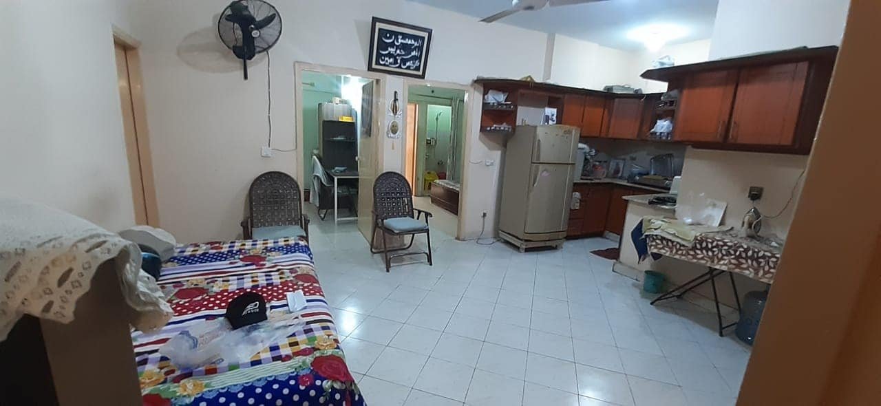 Flat for sale in Omaga heights  Gulistan-e-jauhar block 13 Karachi