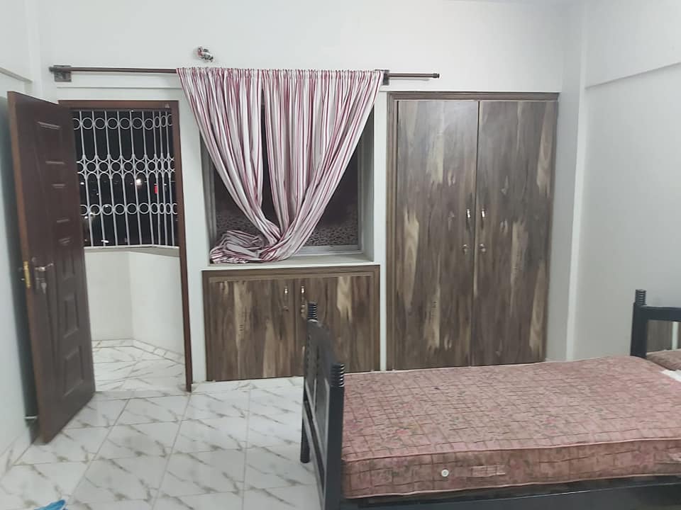 Flat for sale Safari Blasing gulistan-e-jauhar block 12 Karachi
