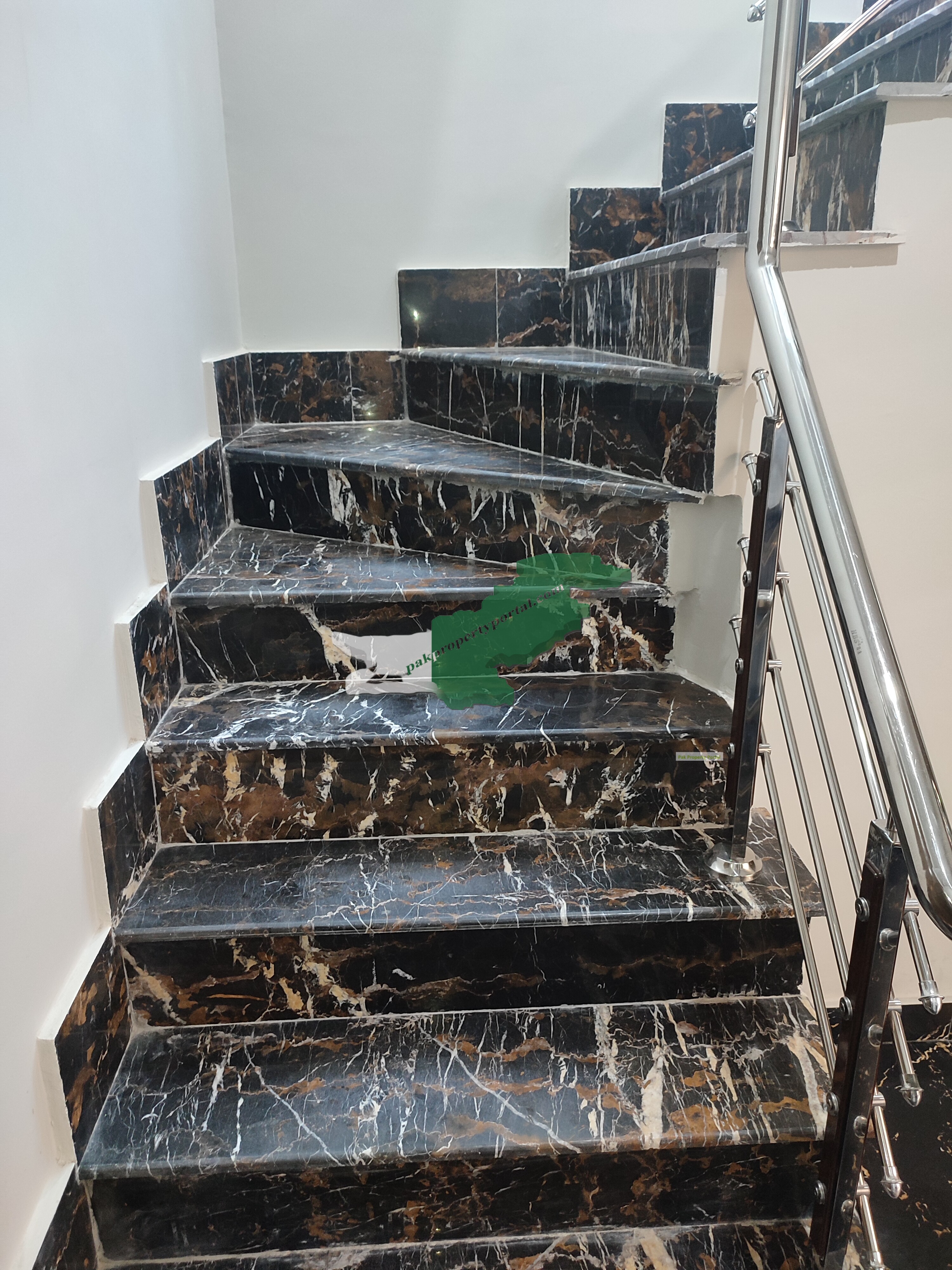 For sale house 30x60 in G 13 Islamabad