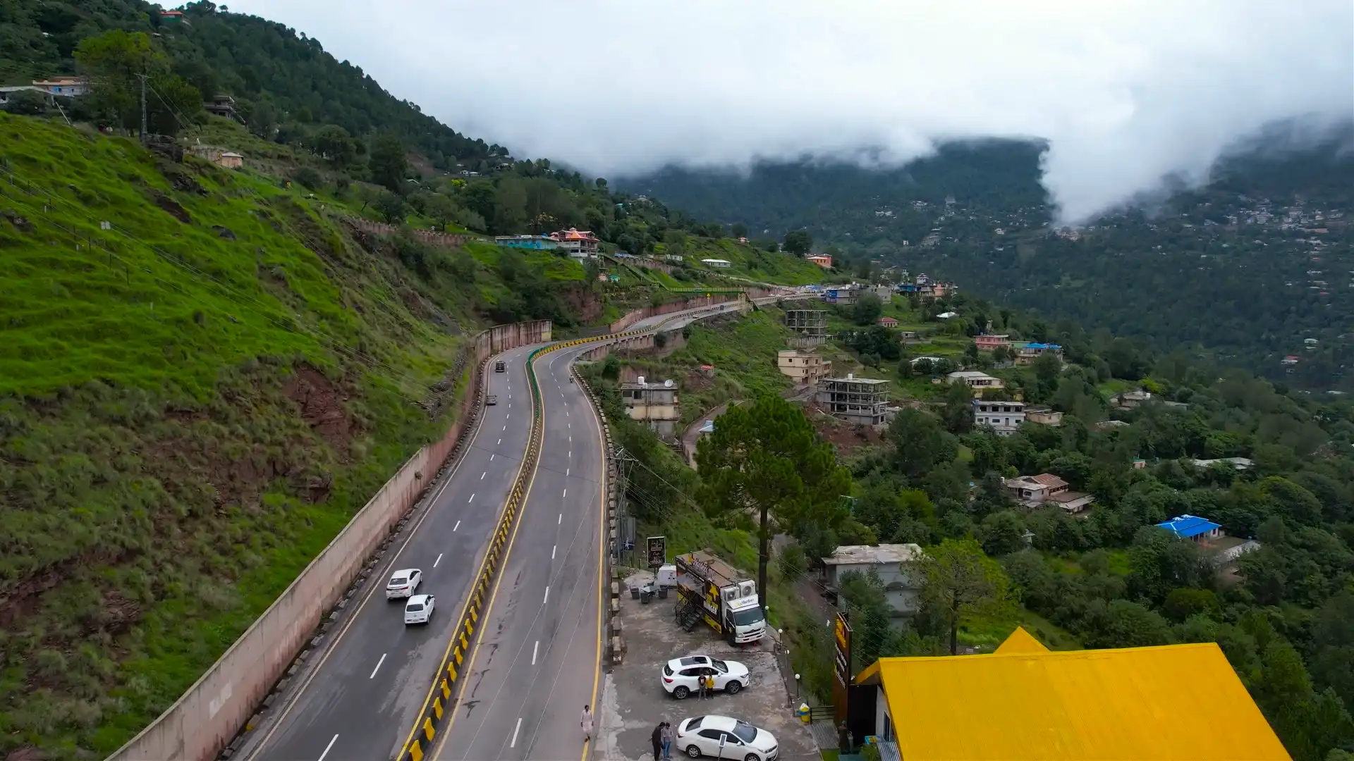 5 marla possession able plot for sale in Murree