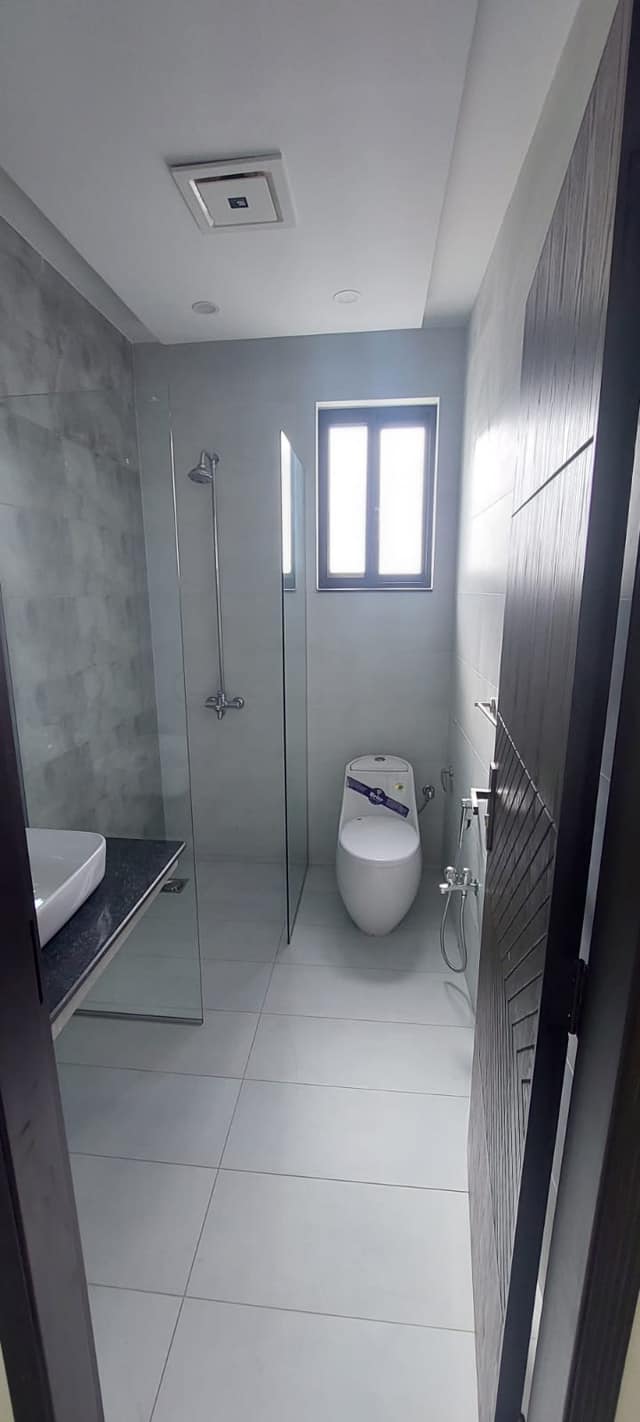 A new 5 Marla  beautiful house for sale in DHA Rahbar Lahore