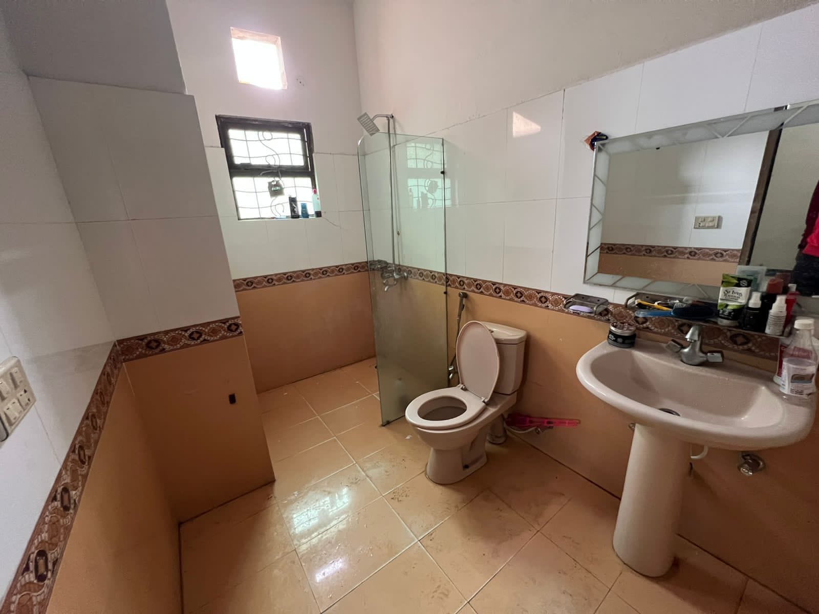 12 Marla Corner House for rent in Johar town Lahore