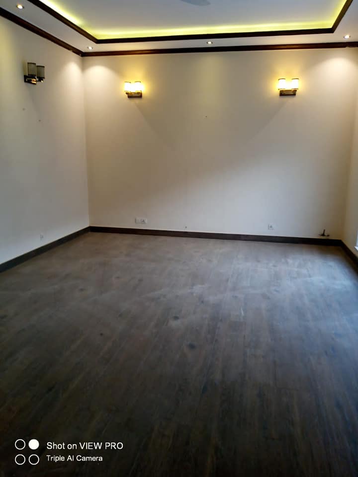 1 Kanal luxurious Upper Portion for Rent in DHA phase 6 Lahore