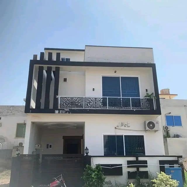 5 MARLA FURNISHED HOUSE AVAILABLE FOR SALE  IN CITI HOUSING JHELUM