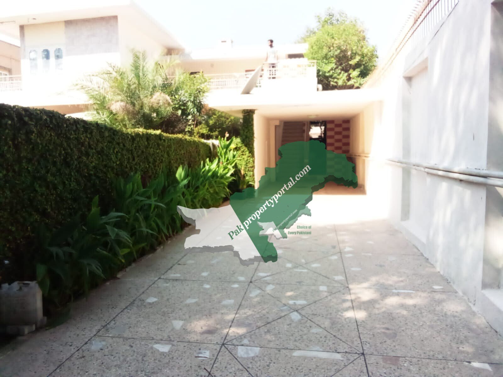 12 Marla Upper portion for rent in Location F-6/3 Islamabad