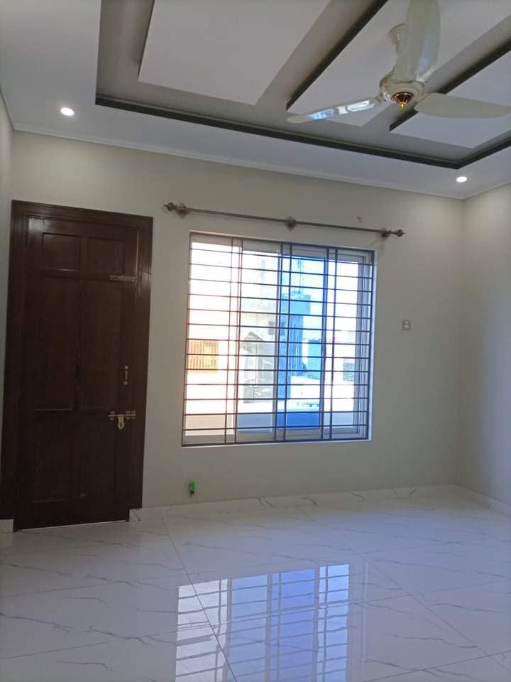 11 Marla Brand new House for sale in soan garden Islamabad