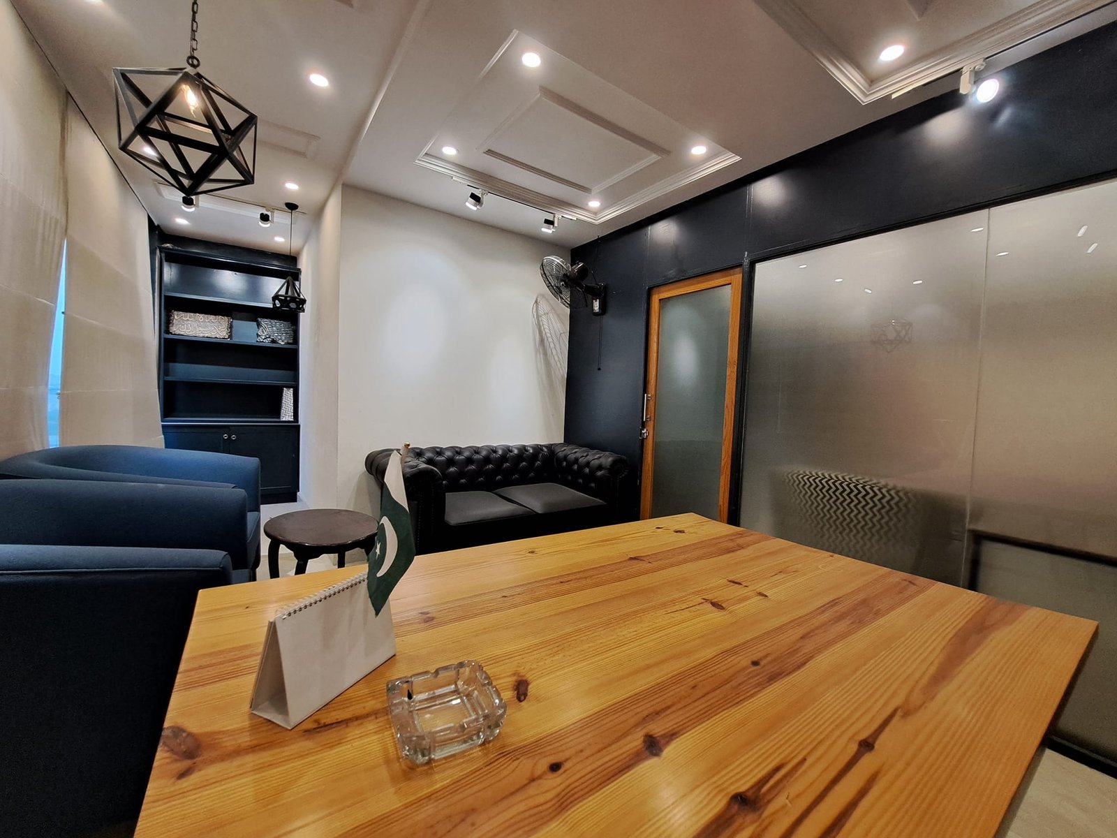 4 Marla Commercial Floor Available For Rent Fully Furnished in State Life Society Lahore