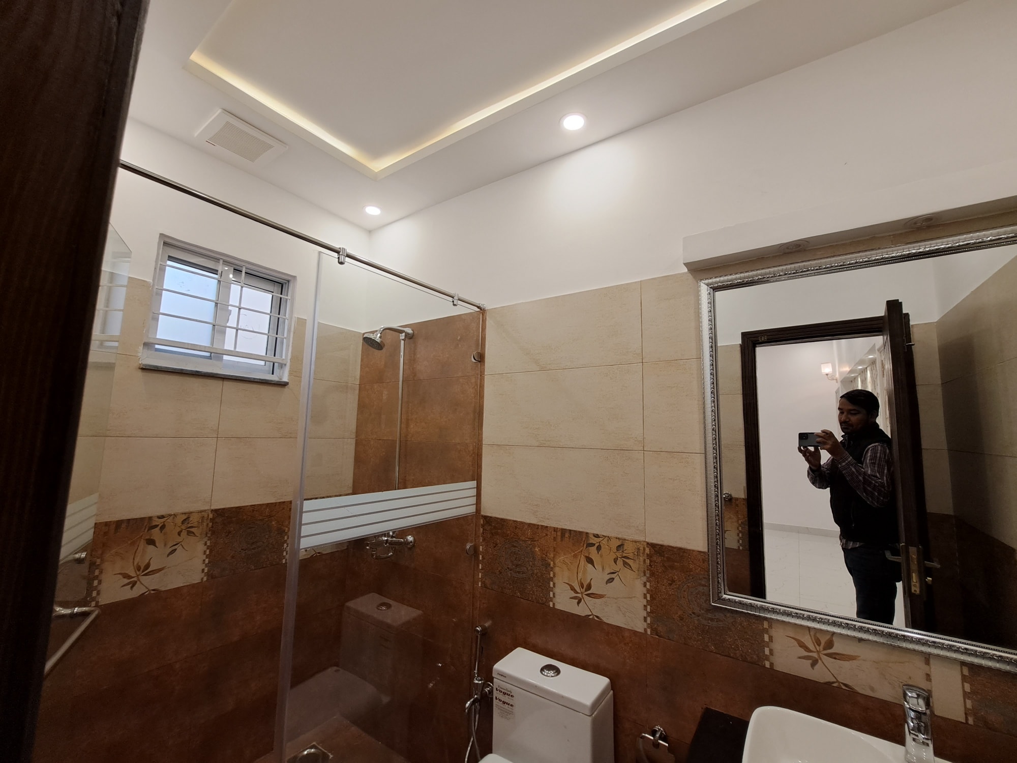 10 Marla Brand New House For Sale in State Life Society Lahore