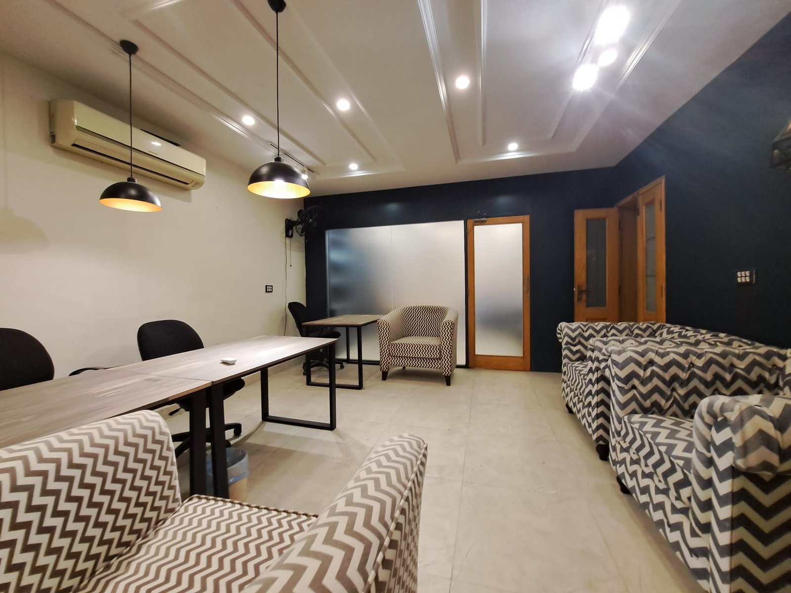 4 Marla Commercial Floor Available For Rent Fully Furnished in State Life Society Lahore