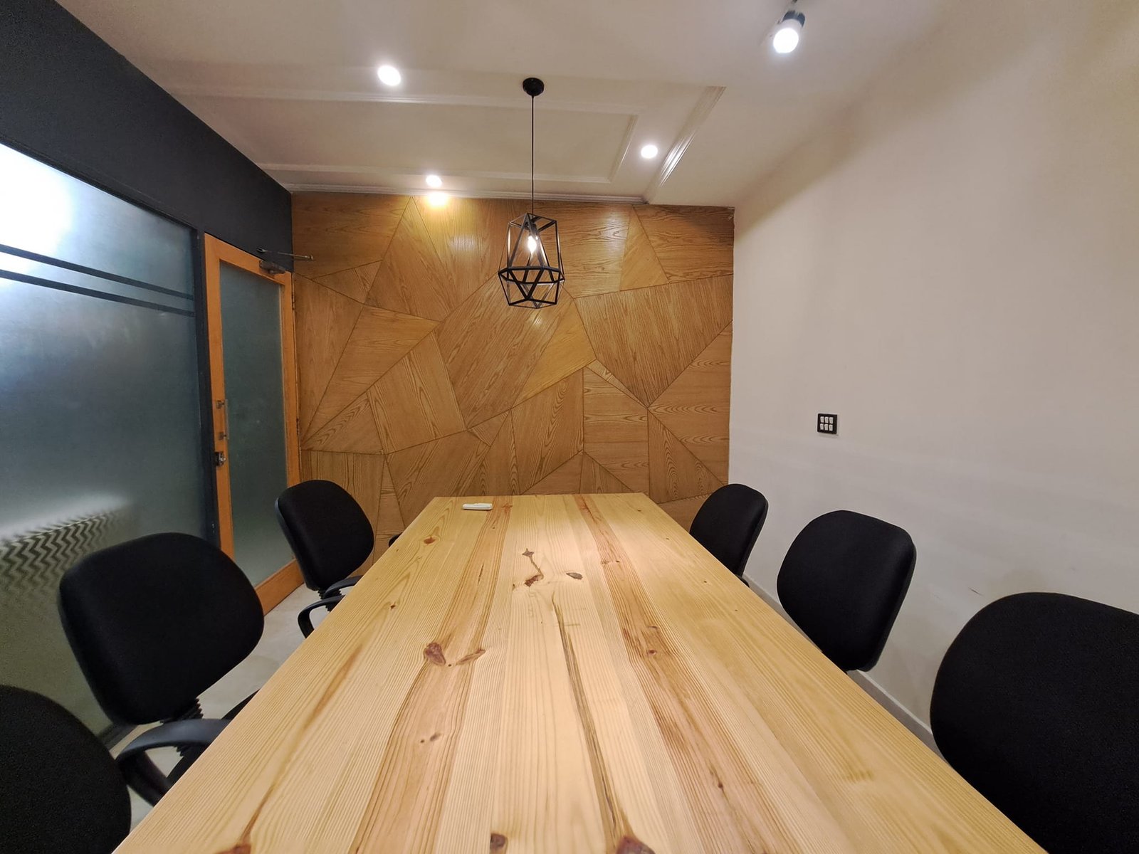 4 Marla Commercial Floor Available For Rent Fully Furnished in State Life Society Lahore