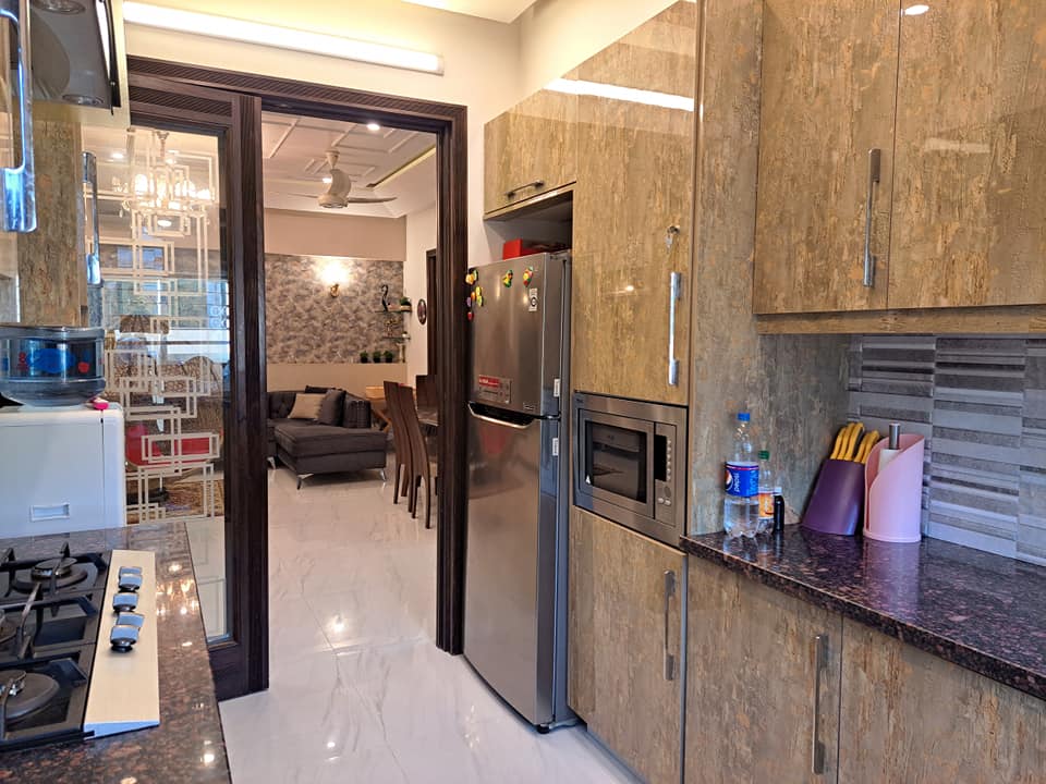 10 Marla Corner Slightly Used House  For Sale in State Life Society Lahore