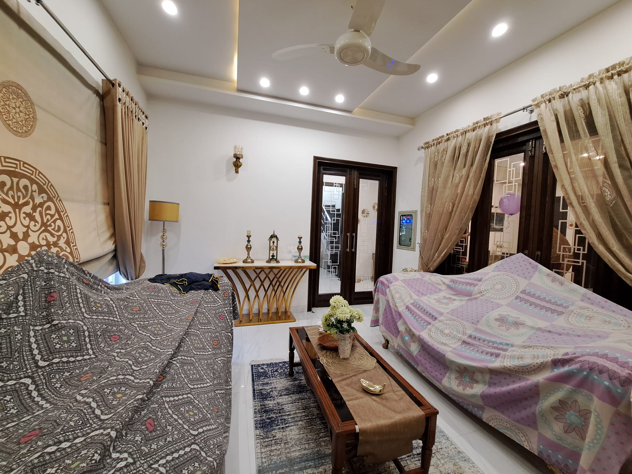 10 Marla Corner Slightly Used House  For Sale in State Life Society Lahore