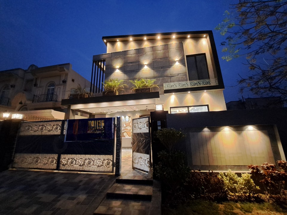 10 Marla Brand New House For Sale House in State Life Society Lahore