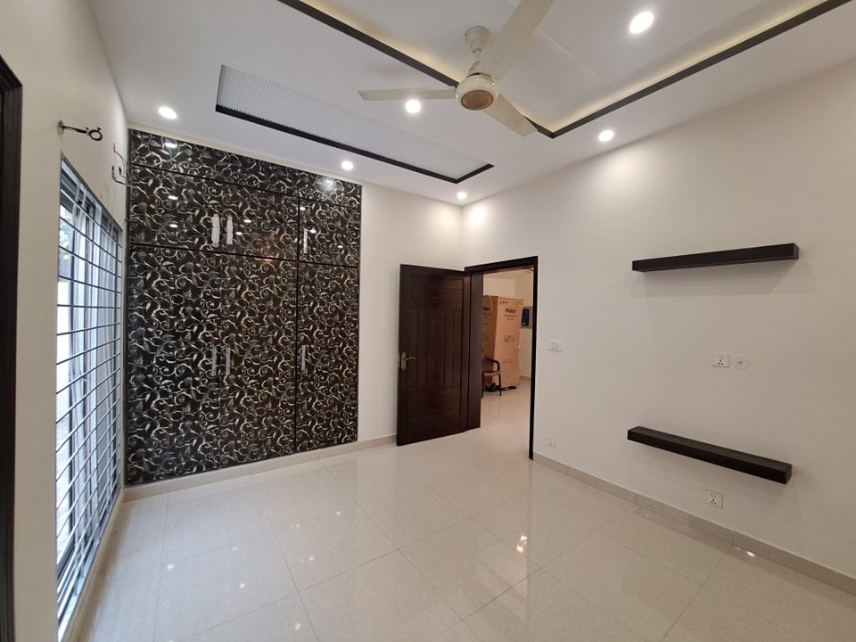 5 Marla Slightly Used House For Sale in State Life Society Lahore
