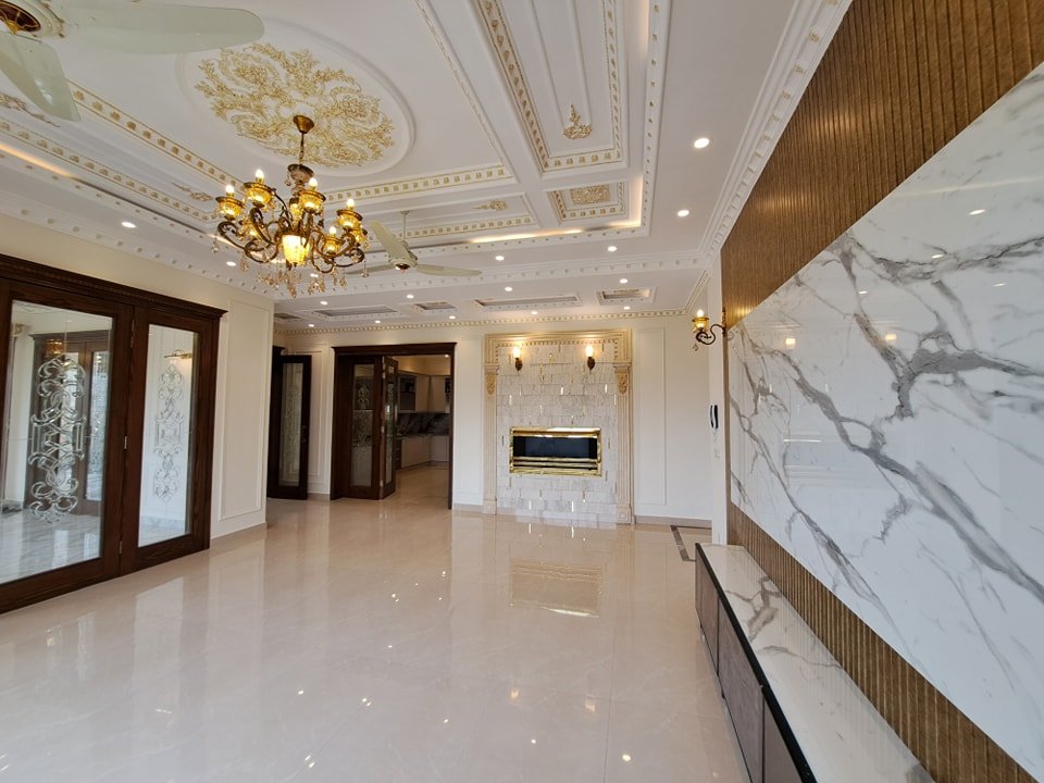 1 kanal Italian Style House For Sale in State Life Society Lahore