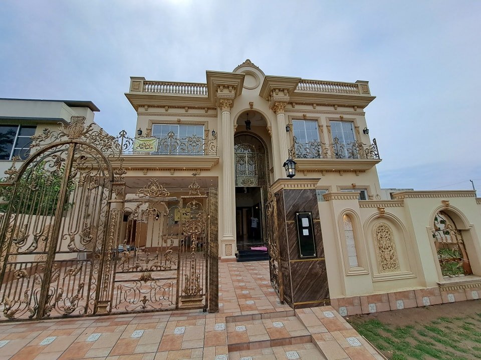 1 kanal Italian Style House For Sale in State Life Society Lahore