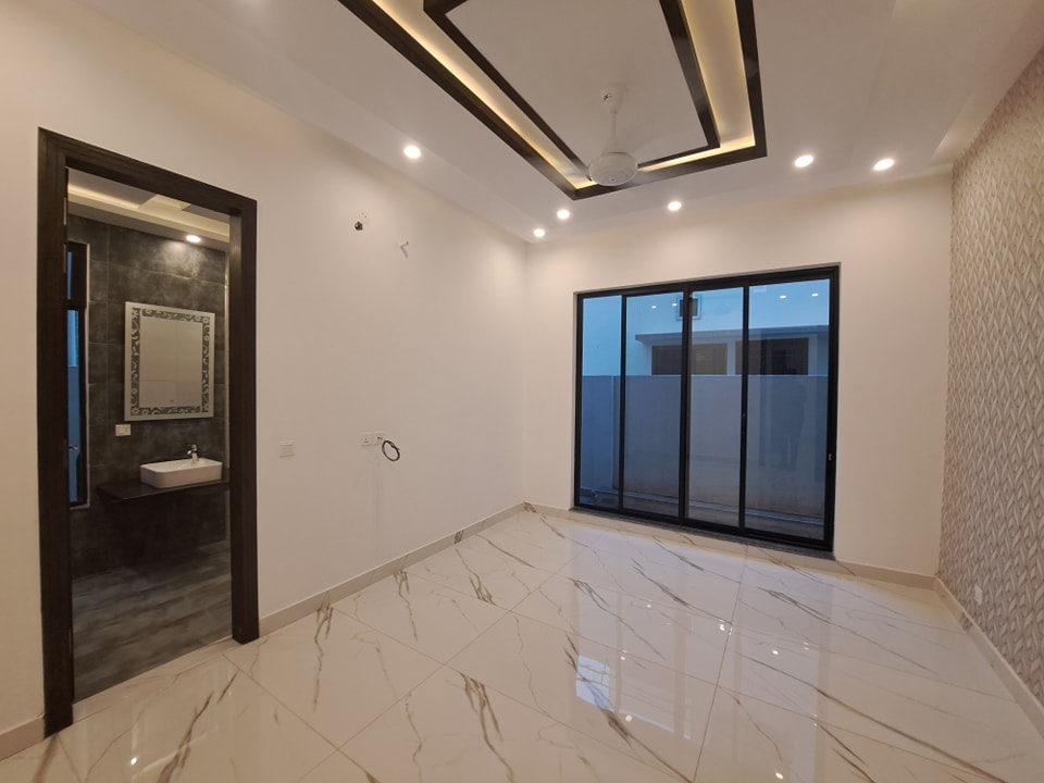 10 Marla Brand New Modern House for sale in State Life Society Lahore
