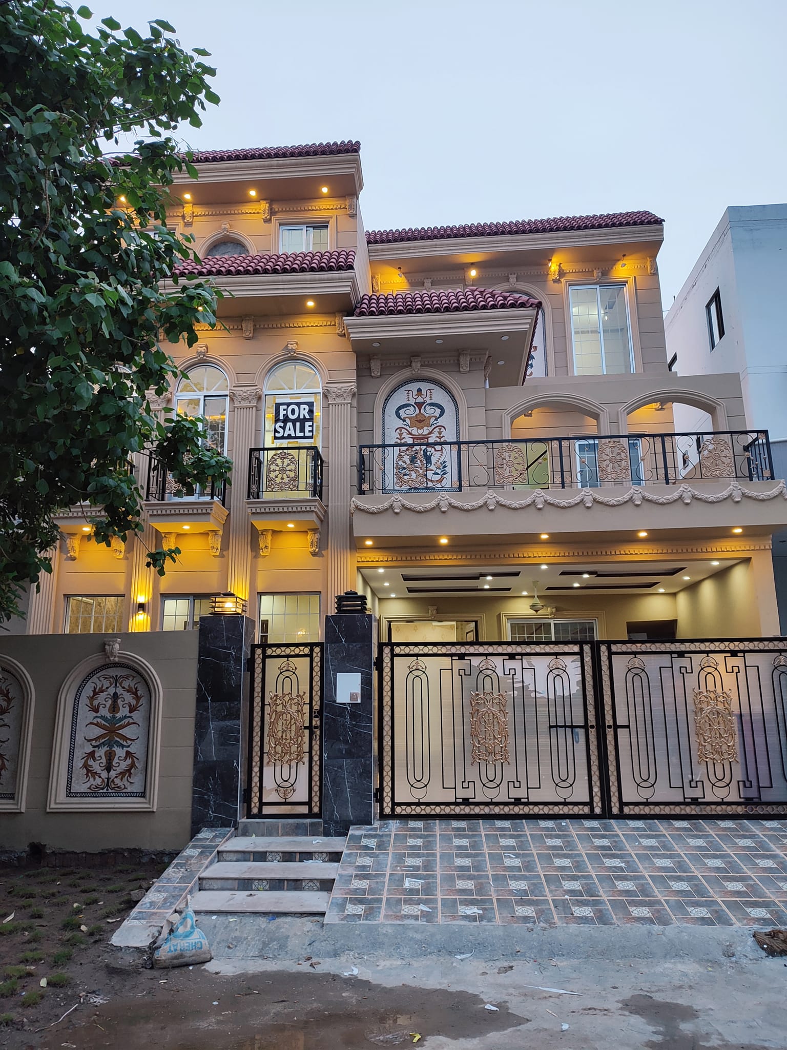 10 Marla Brand new house for sale in C block Punjab Society phase 2 near college rod near wapda town Lahore