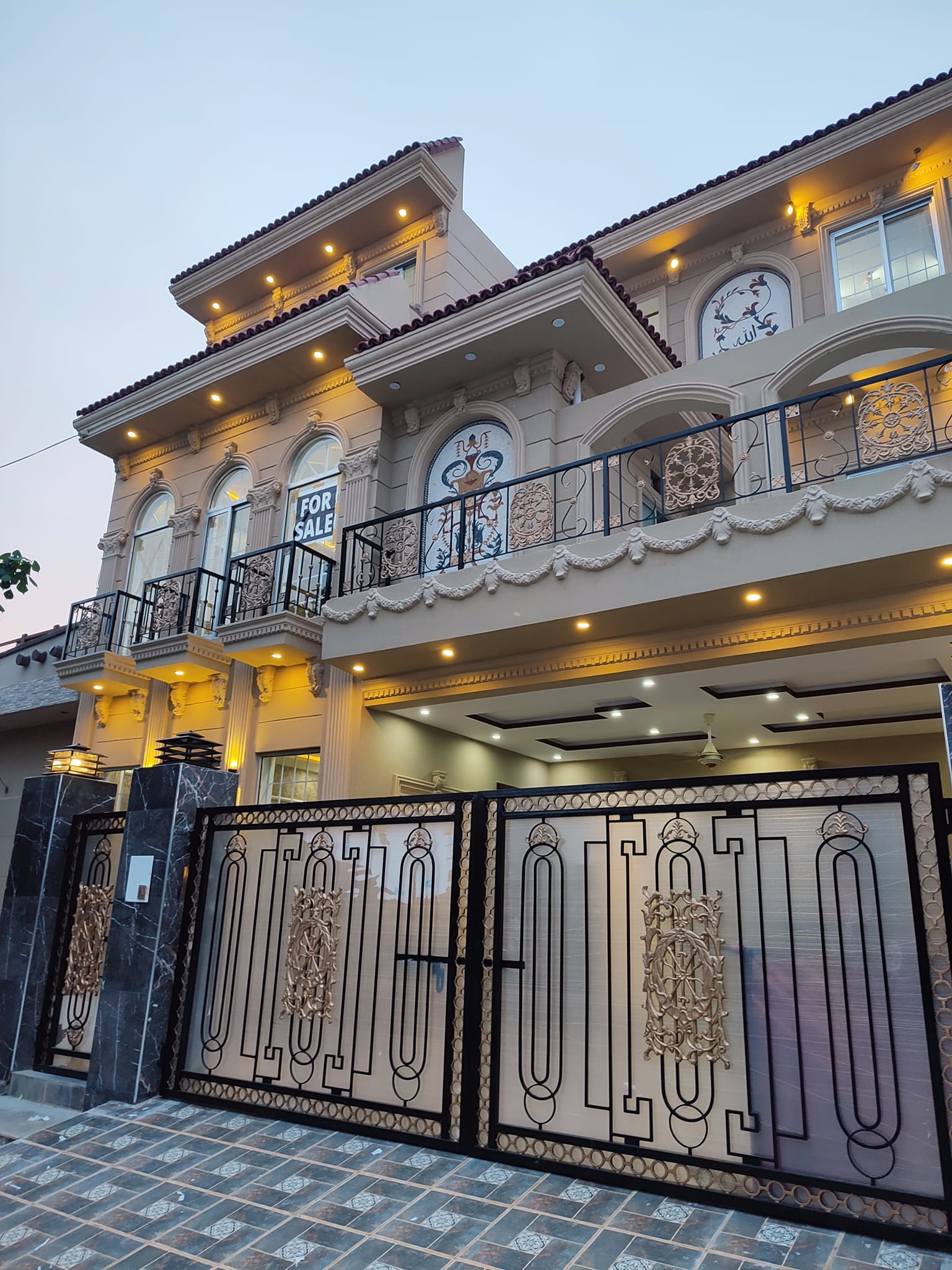 10 Marla Brand new house for sale in C block Punjab Society phase 2 near college rod near wapda town Lahore