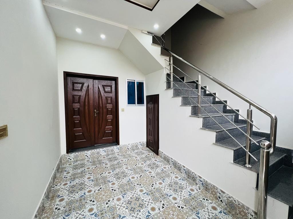 4 Marla single-story house for sale in Hamza town Phase 2 Lahore