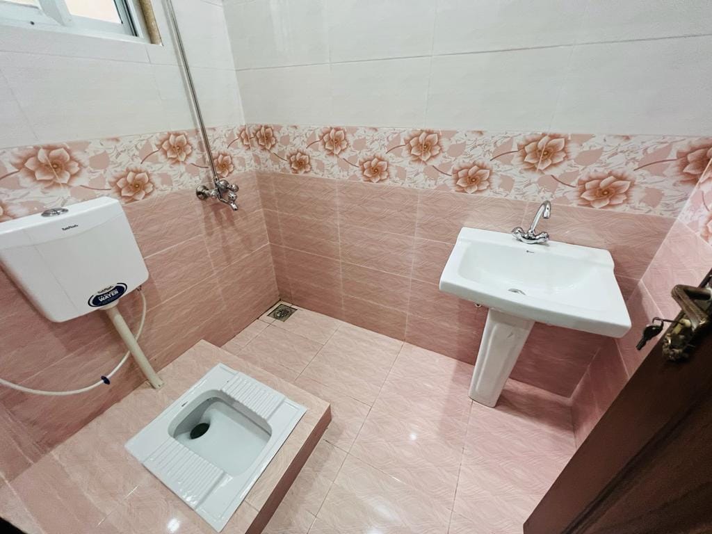 4 Marla single-story house for sale in Hamza town Phase 2 Lahore