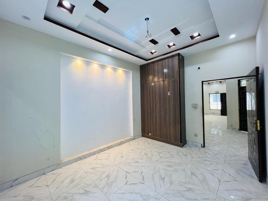 5 Marla single story house for sale in Hamza Town Phase 2 Lahore