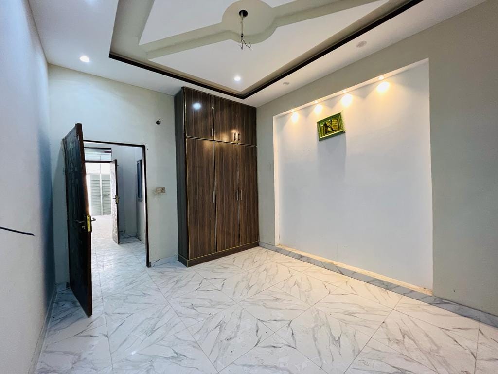 5 Marla single story house for sale in Hamza Town Phase 2 Lahore