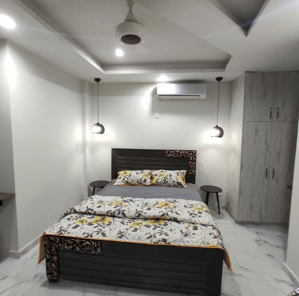 Luxurious bed fully furnished for sale in Bahria Town-Phase 7 Rawalpindi