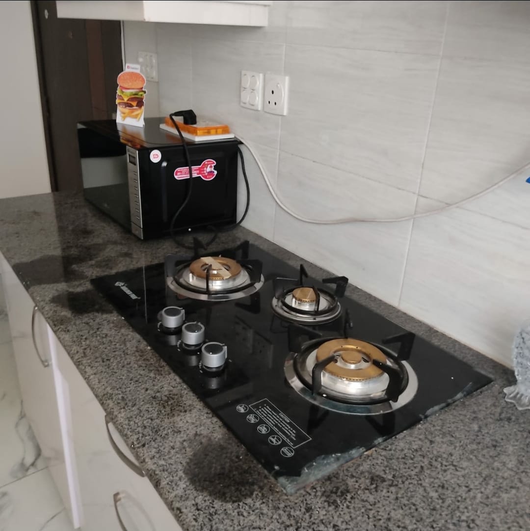 Luxurious bed fully furnished for sale in Bahria Town-Phase 7 Rawalpindi