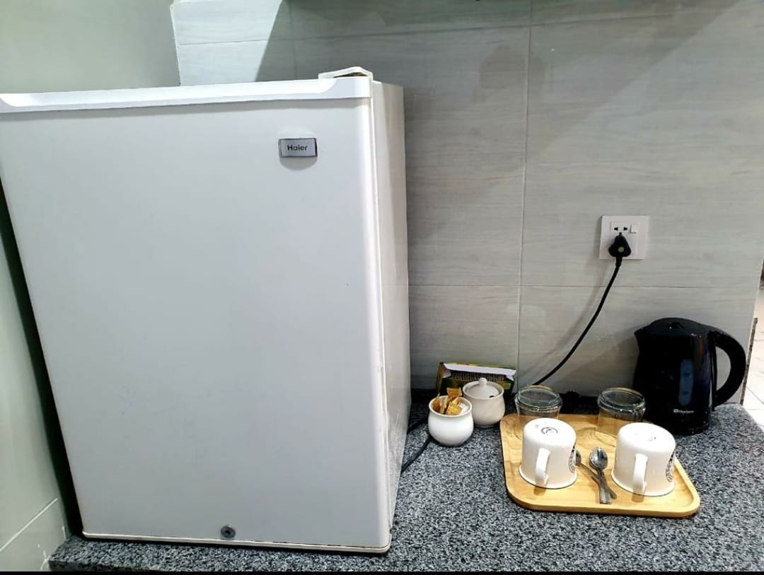 Luxurious bed fully furnished for sale in Bahria Town-Phase 7 Rawalpindi