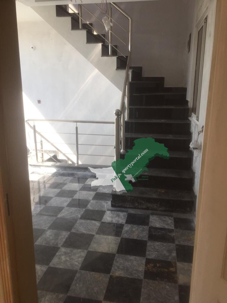 7 Marla new type upper portion available for rent in Punjab university society phase 2 near chatri Chowk Lahore