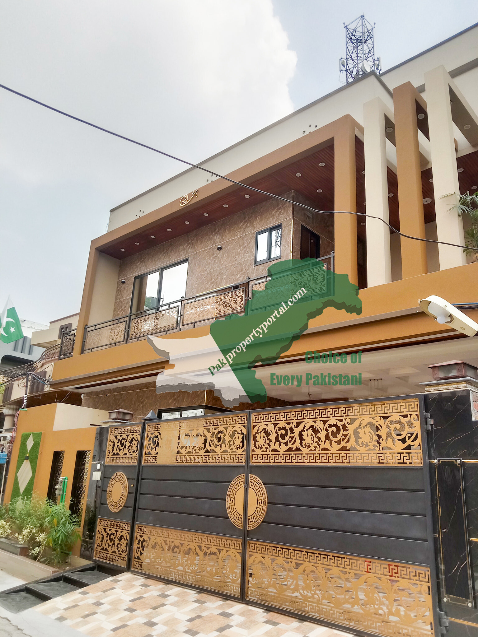 10 Marla Brand New Beautiful House For SALE In Iqbal Town Lahore