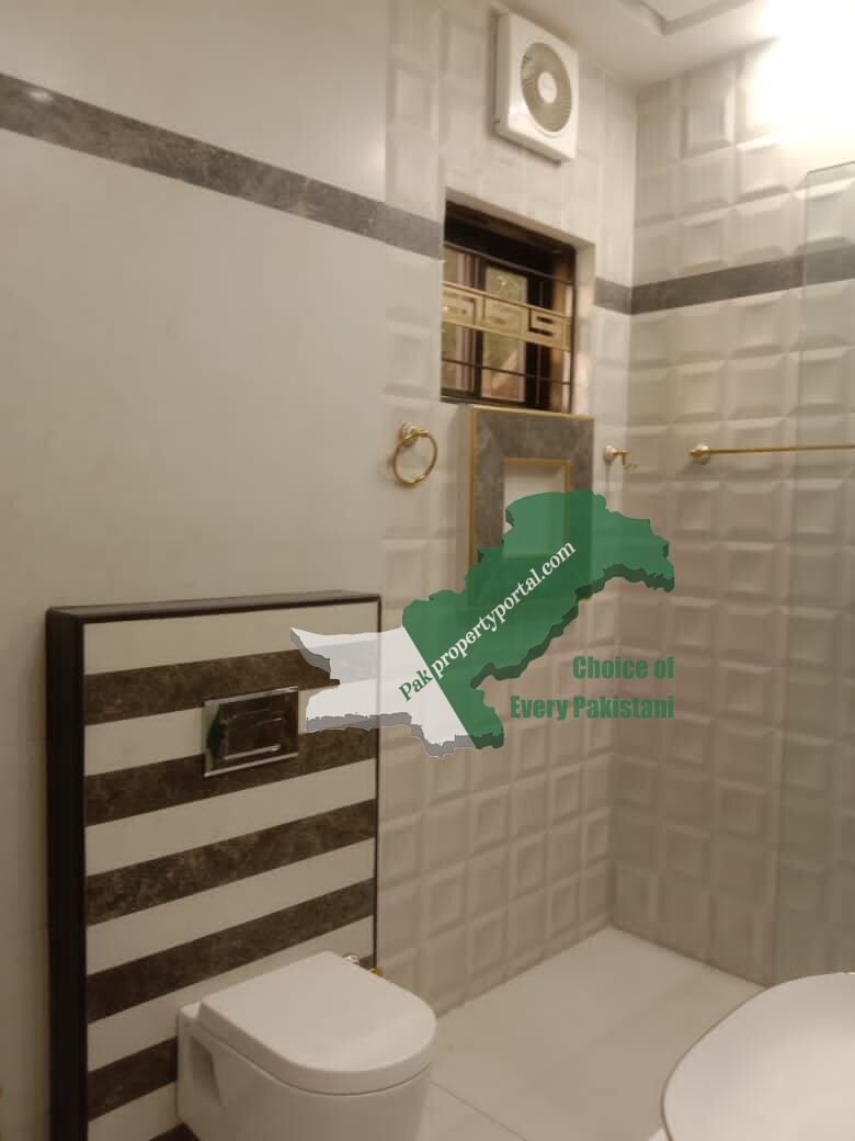 10 Marla Brand New Beautiful House For SALE In Iqbal Town Lahore