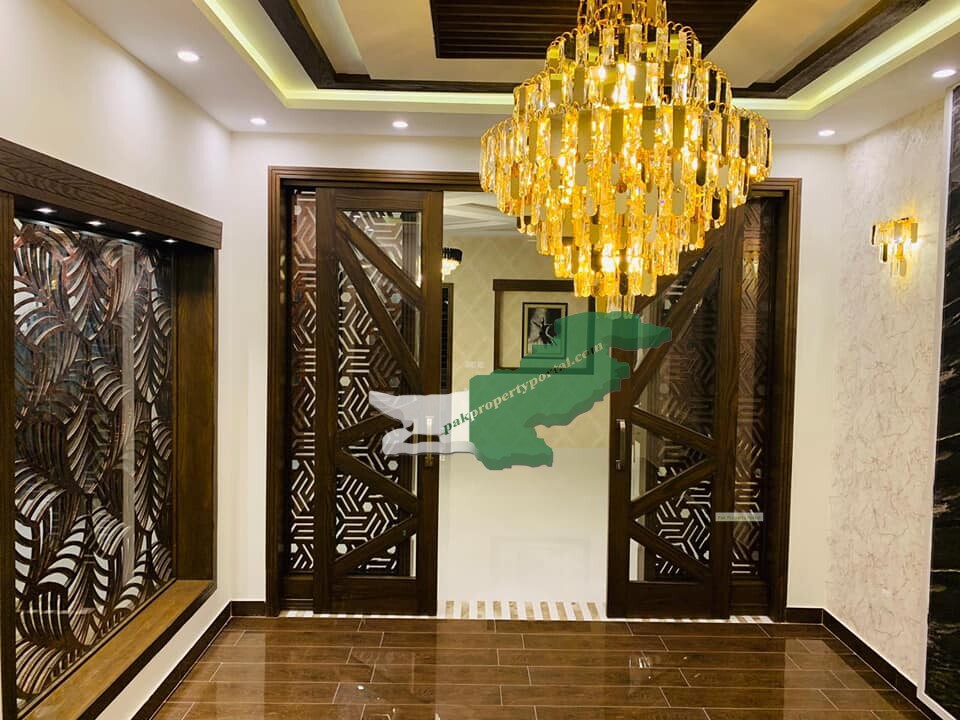 10 Marla Brand New House for Sale at Very Hot Location Bahria Town Lahore