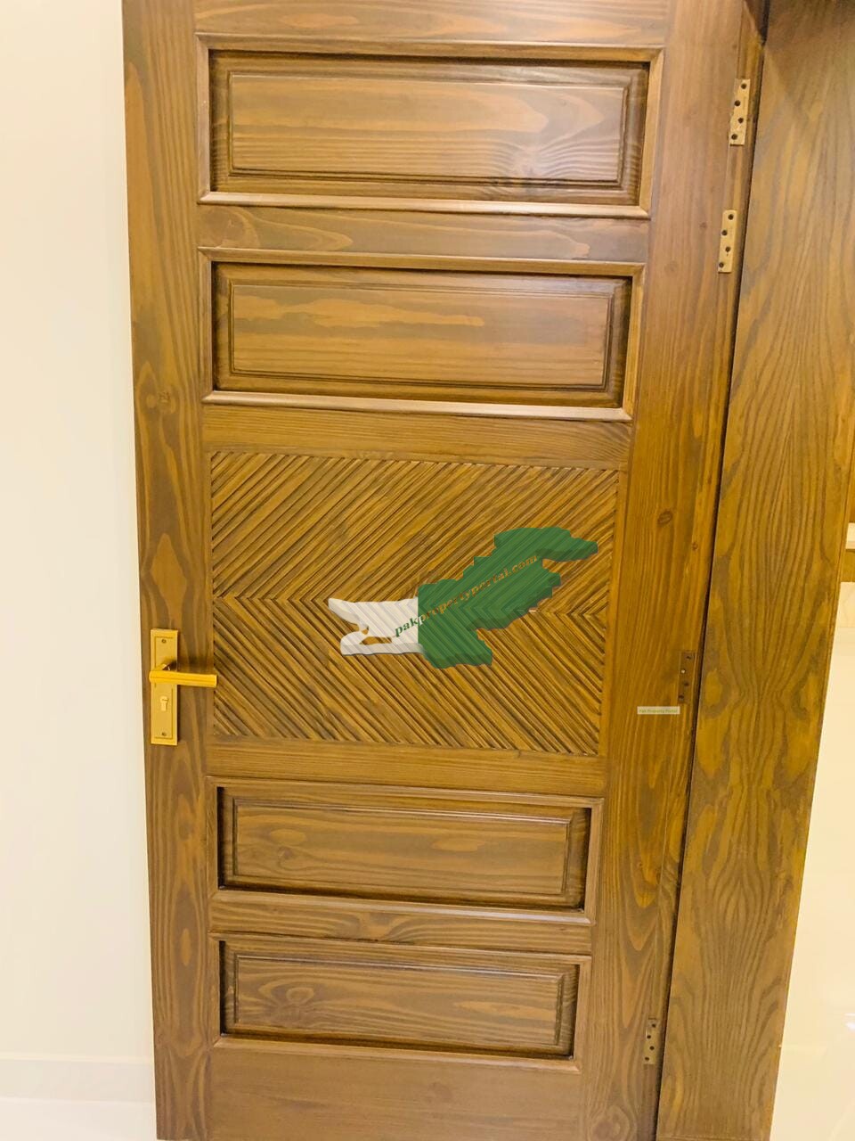 10 Marla Brand New House for Sale at Very Hot Location Bahria Town Lahore