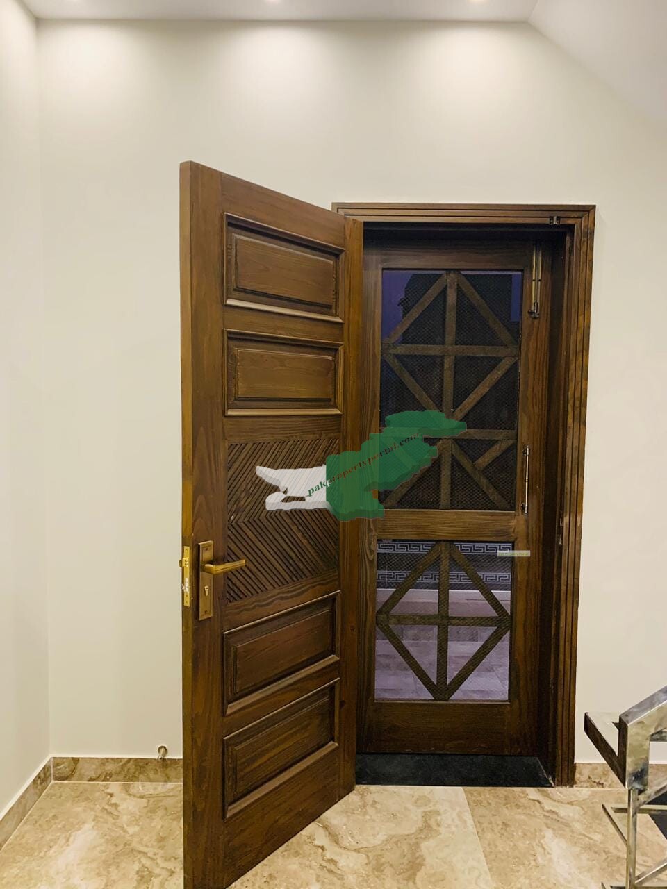 10 Marla Brand New House for Sale at Very Hot Location Bahria Town Lahore