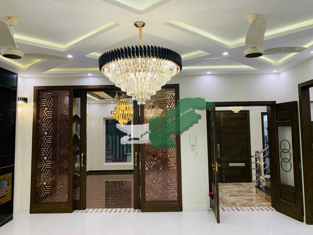 10 Marla Brand New House for Sale at Very Hot Location Bahria Town Lahore