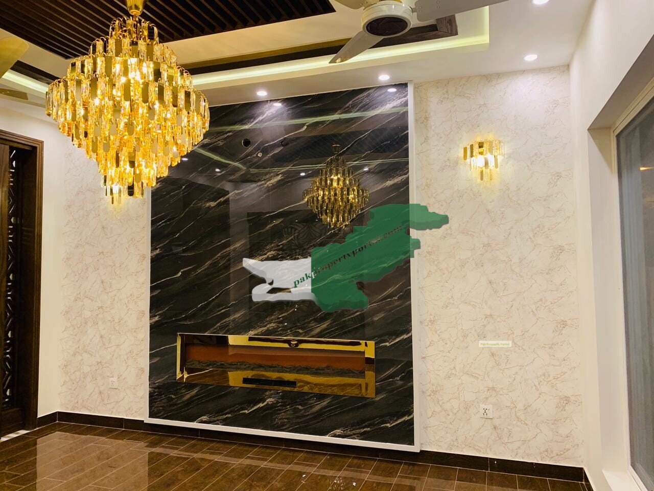 10 Marla Brand New House for Sale at Very Hot Location Bahria Town Lahore