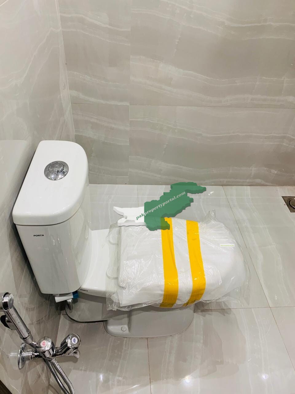 10 Marla Brand New House for Sale at Very Hot Location Bahria Town Lahore