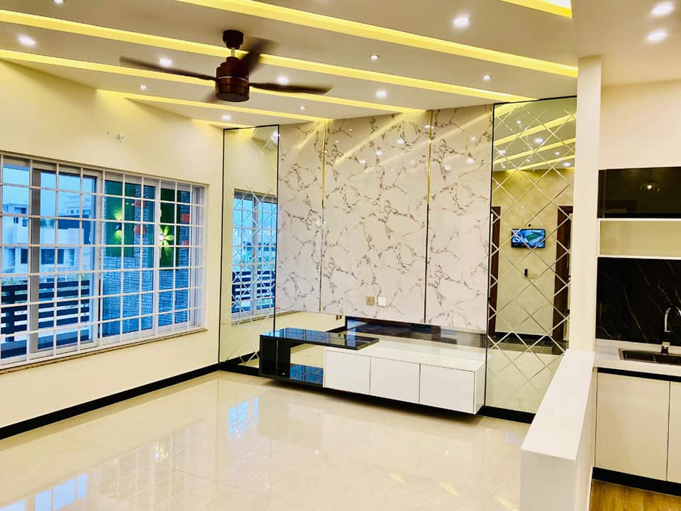 23.5 Marla House for sale in Bahria Town Phase 8 Islamabad